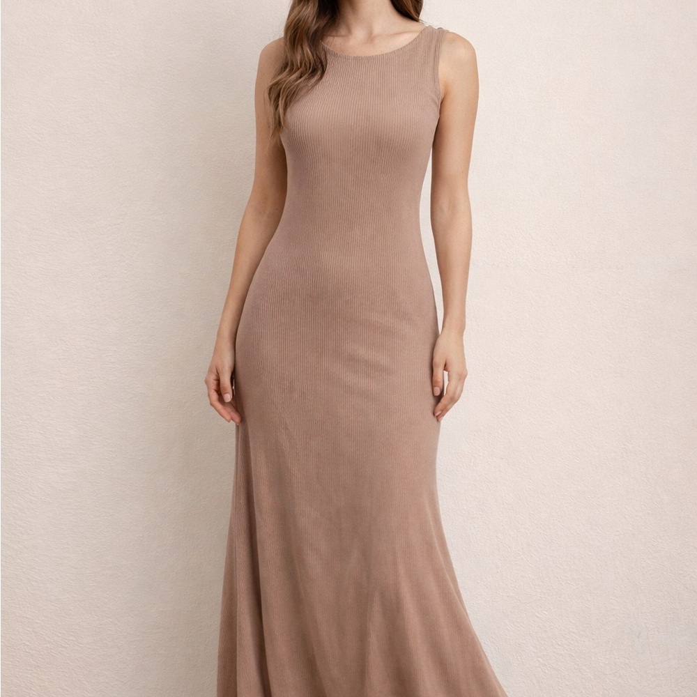 Sleeveless Maxi Dress in Taupe